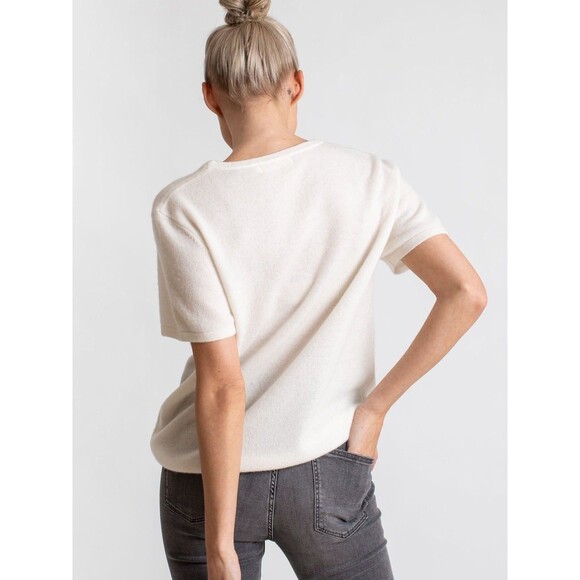(A2) Cashmere 100%, ONLY AT BLOOMINGDALE'S T-shirt "Fresh"-bone color, Size M. - Picture 11 of 13